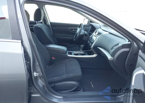 2015 Nissan Altima 2.5 S z USA, uszkodzony, nr VIN 1N4AL3AP5FN878713